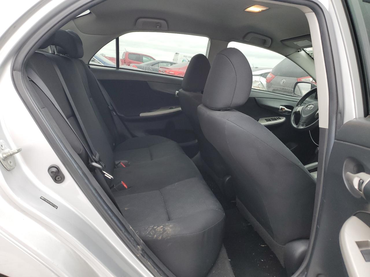 2010 Toyota Corolla - Image 10