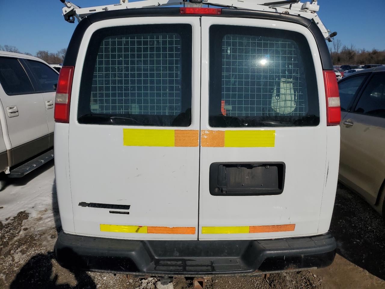2013 Chevrolet Express - Image 6