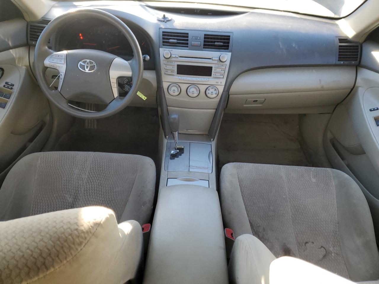 2010 Toyota Camry - Image 8