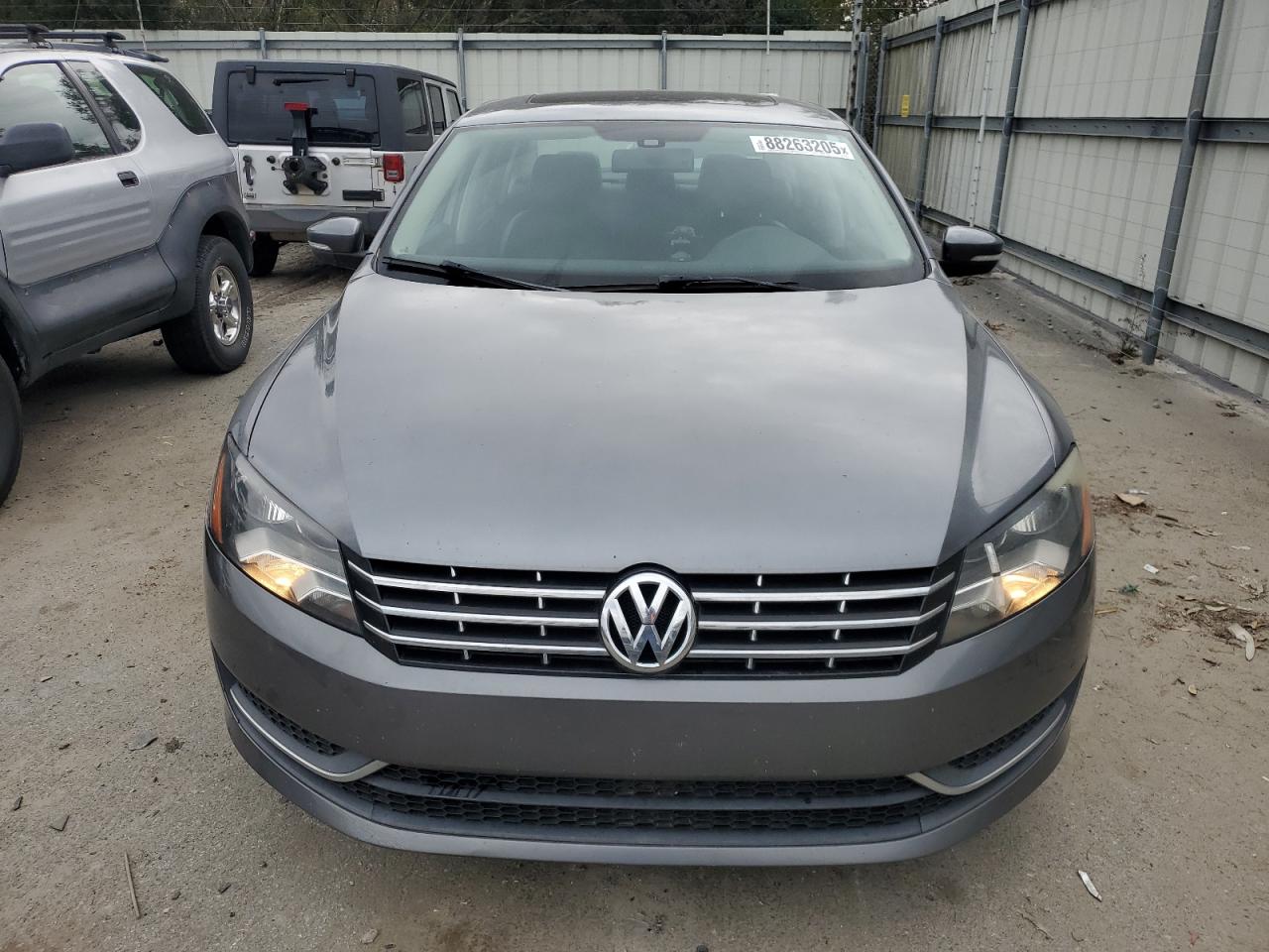 VIN 1VWBN7A3XDC028353 2013 VOLKSWAGEN PASSAT no.5