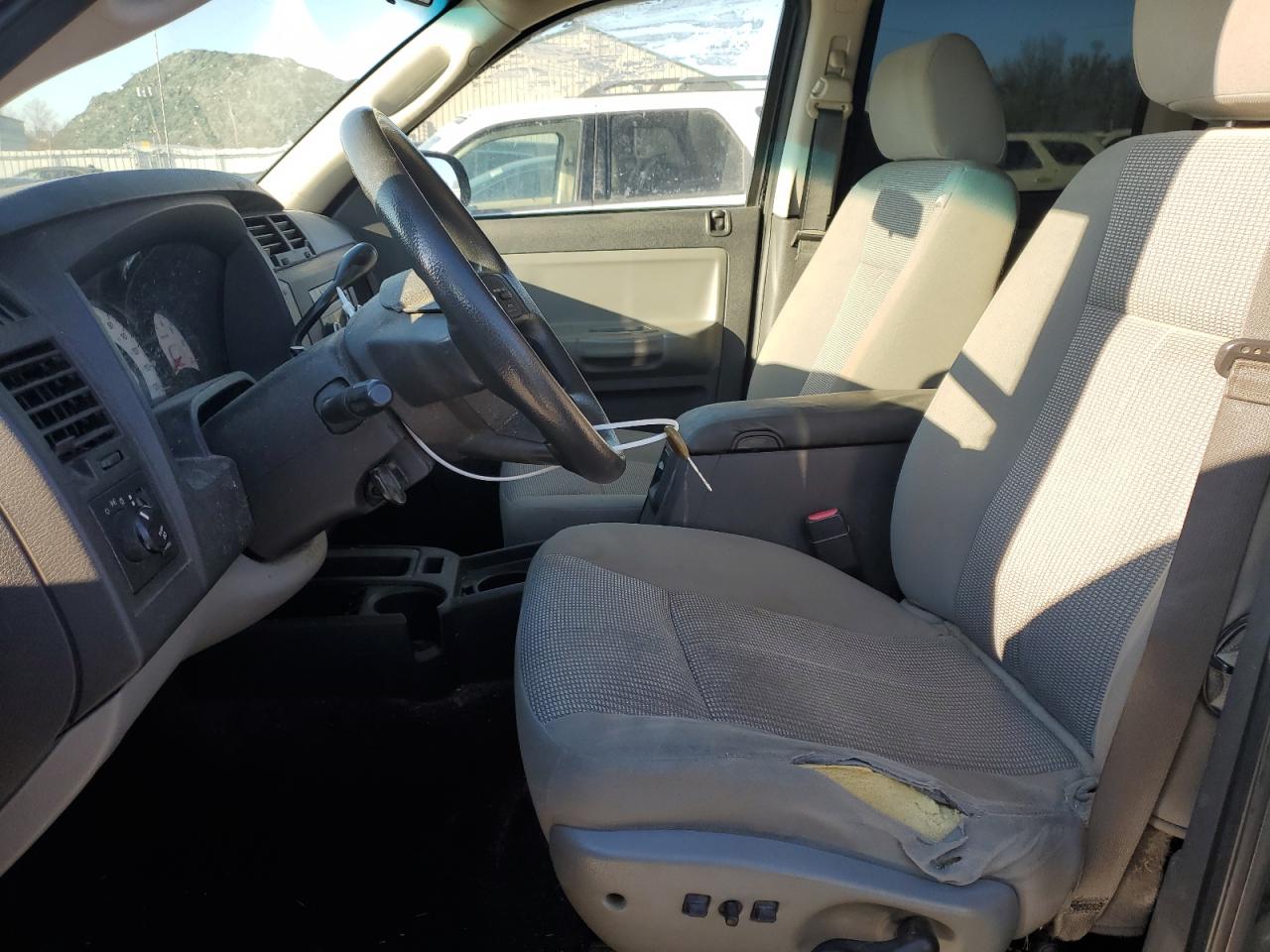 2008 Dodge Dakota - Image 7