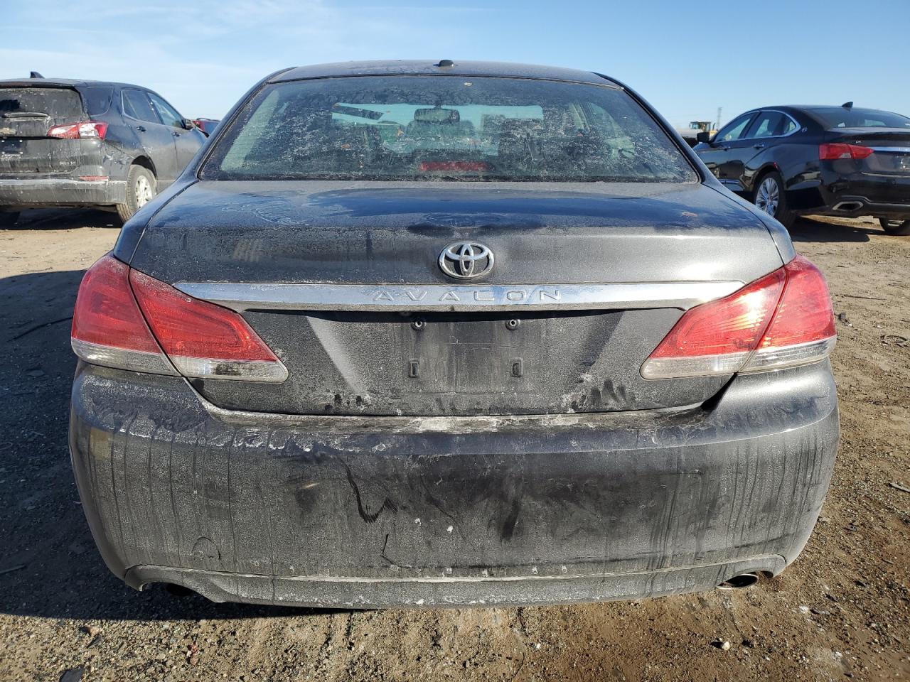 2011 Toyota Avalon - Image 6