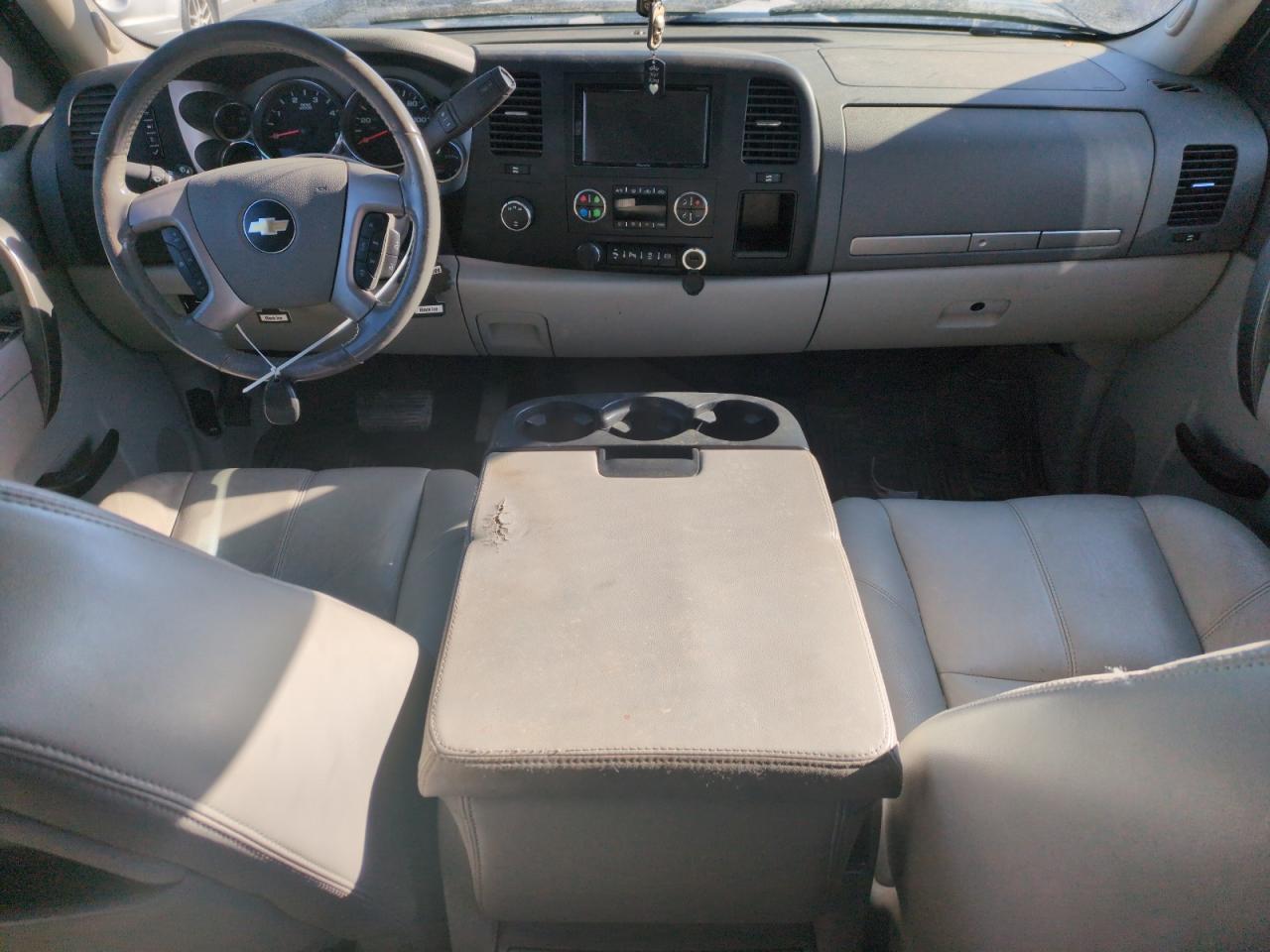 2012 Chevrolet Silverado - Image 8