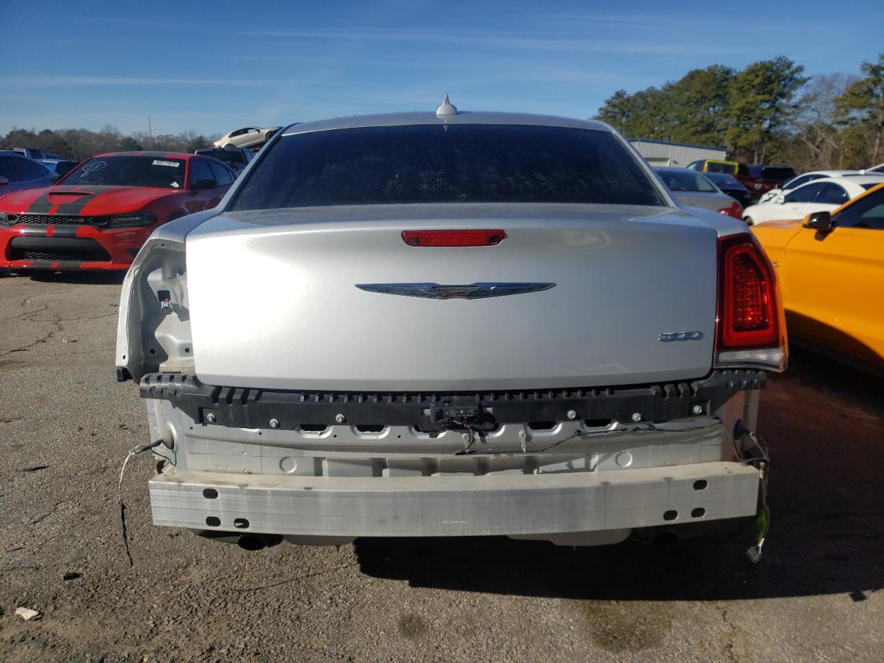 2019 Chrysler 300 - Image 6