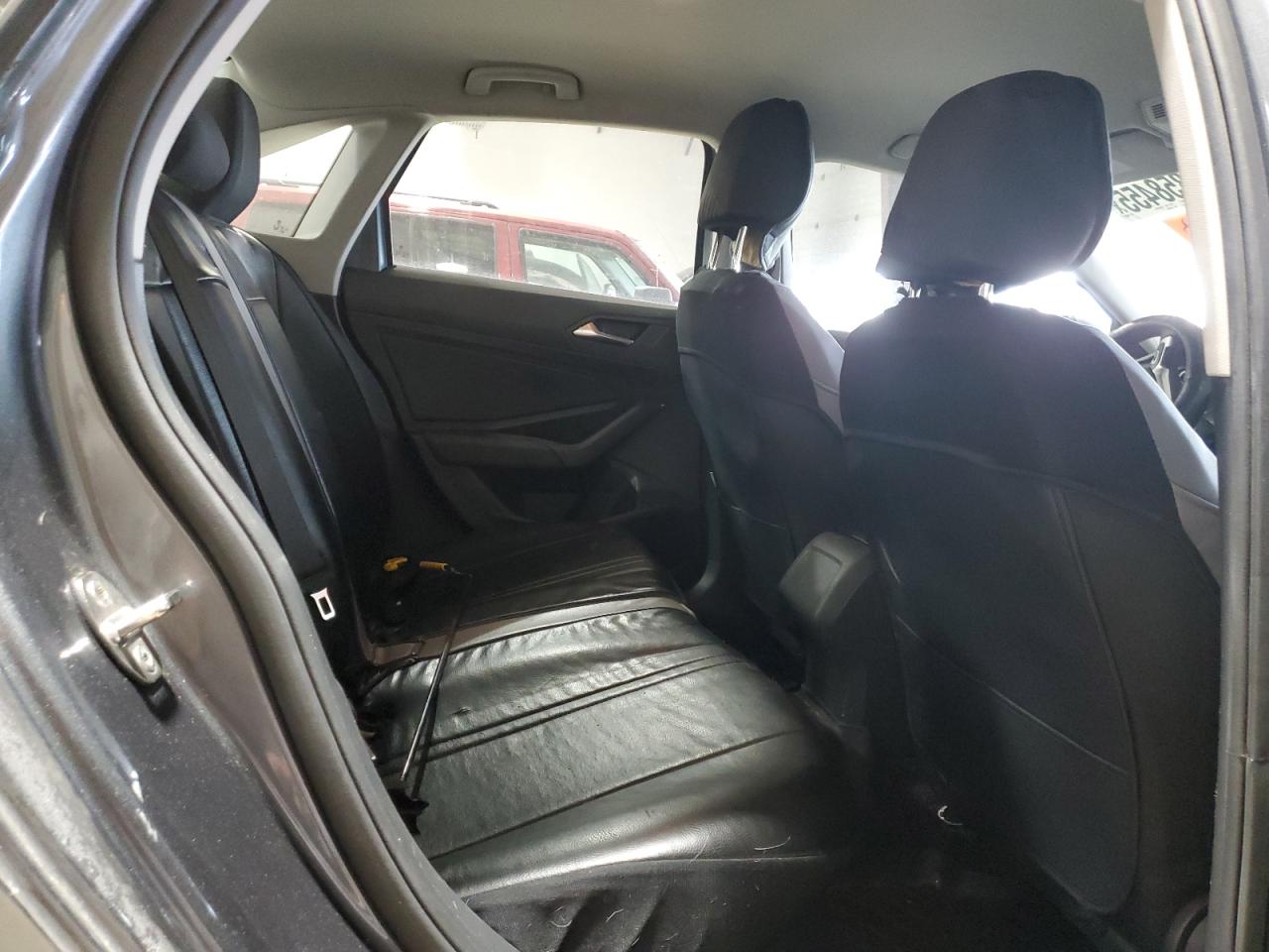 2019 Volkswagen Jetta - Image 10