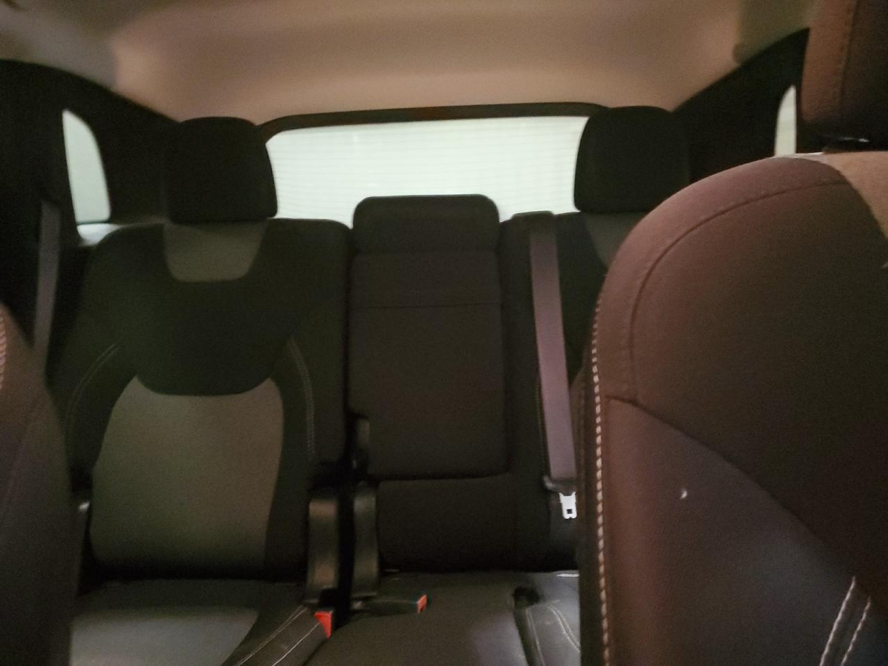 2018 Jeep Grand Cherokee - Image 10