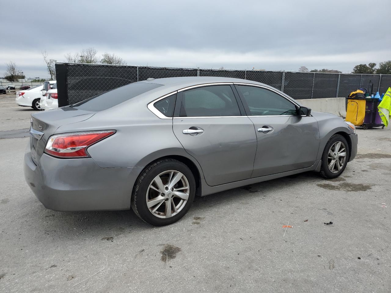 2015 Nissan Altima - Image 3