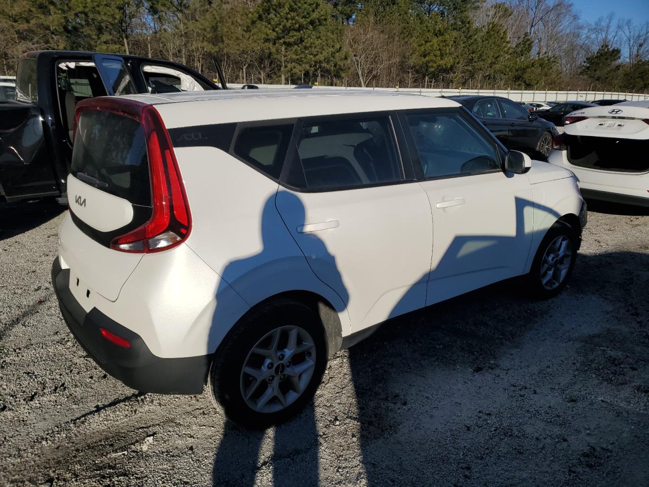 2022 Kia Soul - Image 3