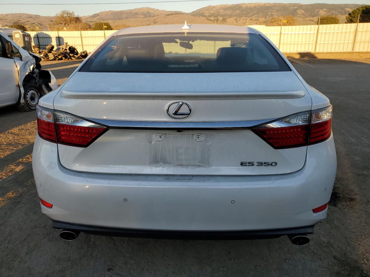 2014 Lexus ES - Image 6