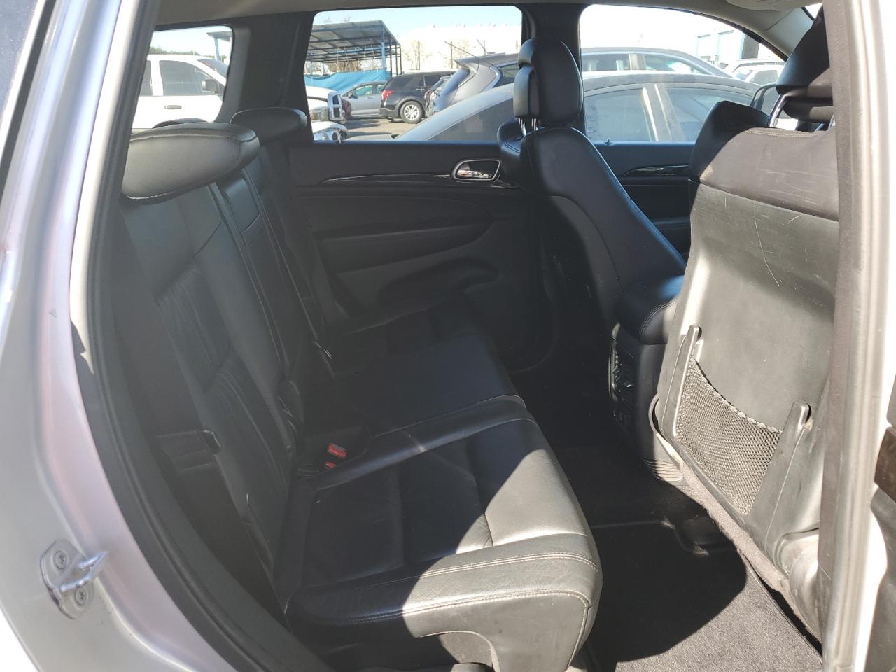 2013 Jeep Grand Cherokee - Image 11