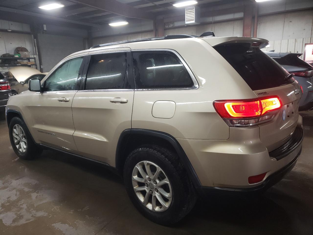 2014 Jeep Grand Cherokee - Image 2