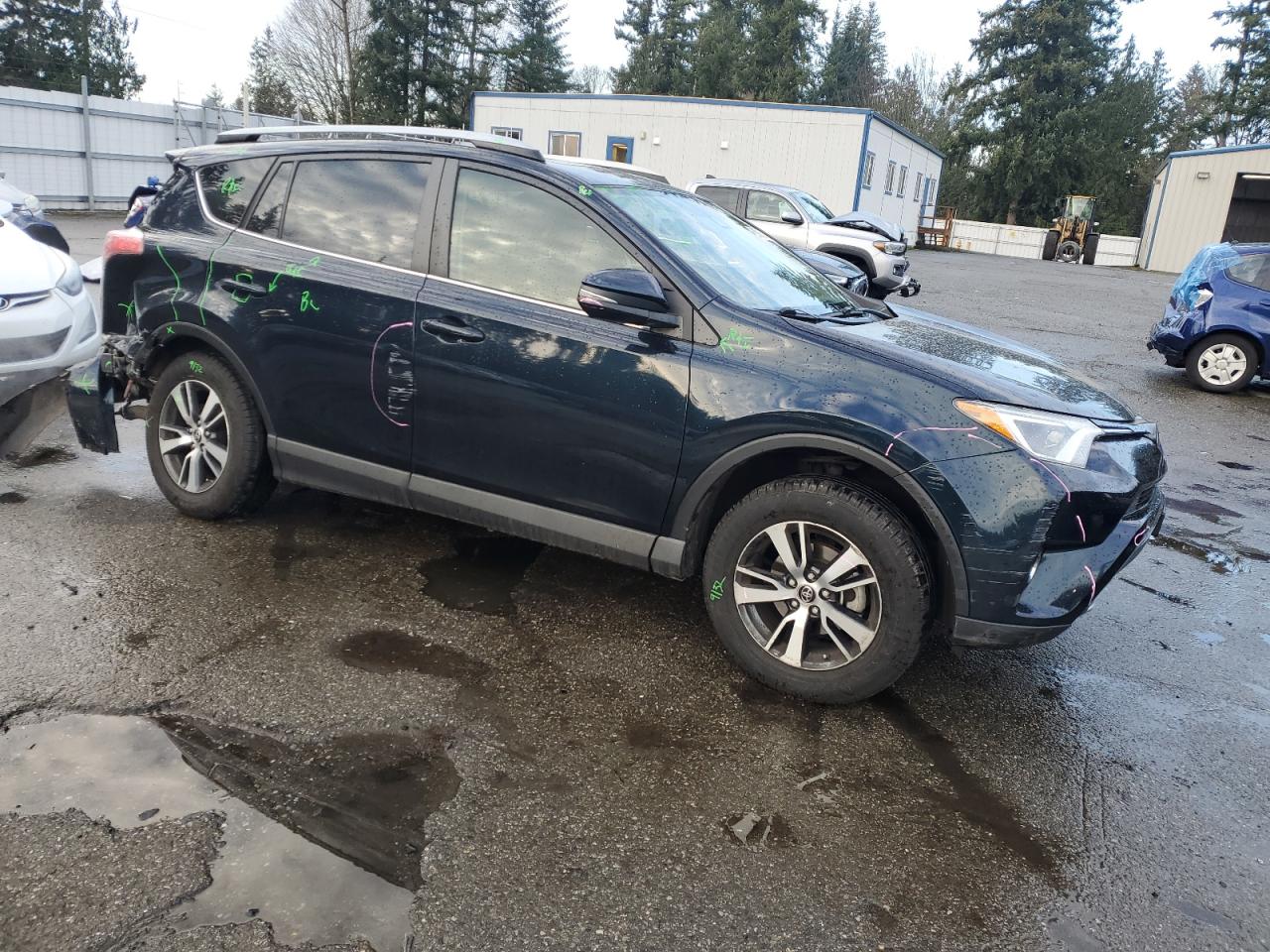 2018 Toyota RAV 4 - Image 4