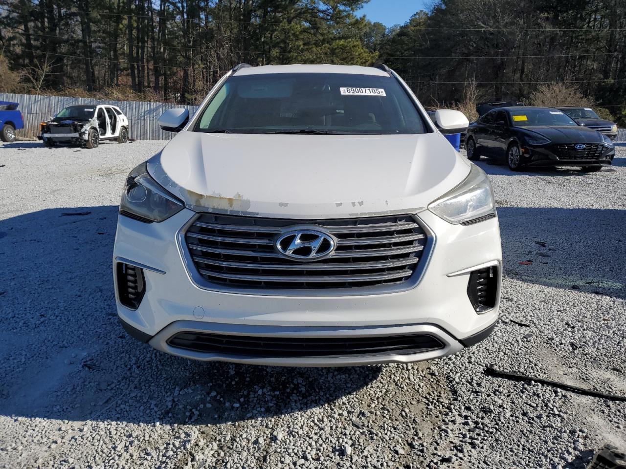 2017 Hyundai Santa Fe - Image 5