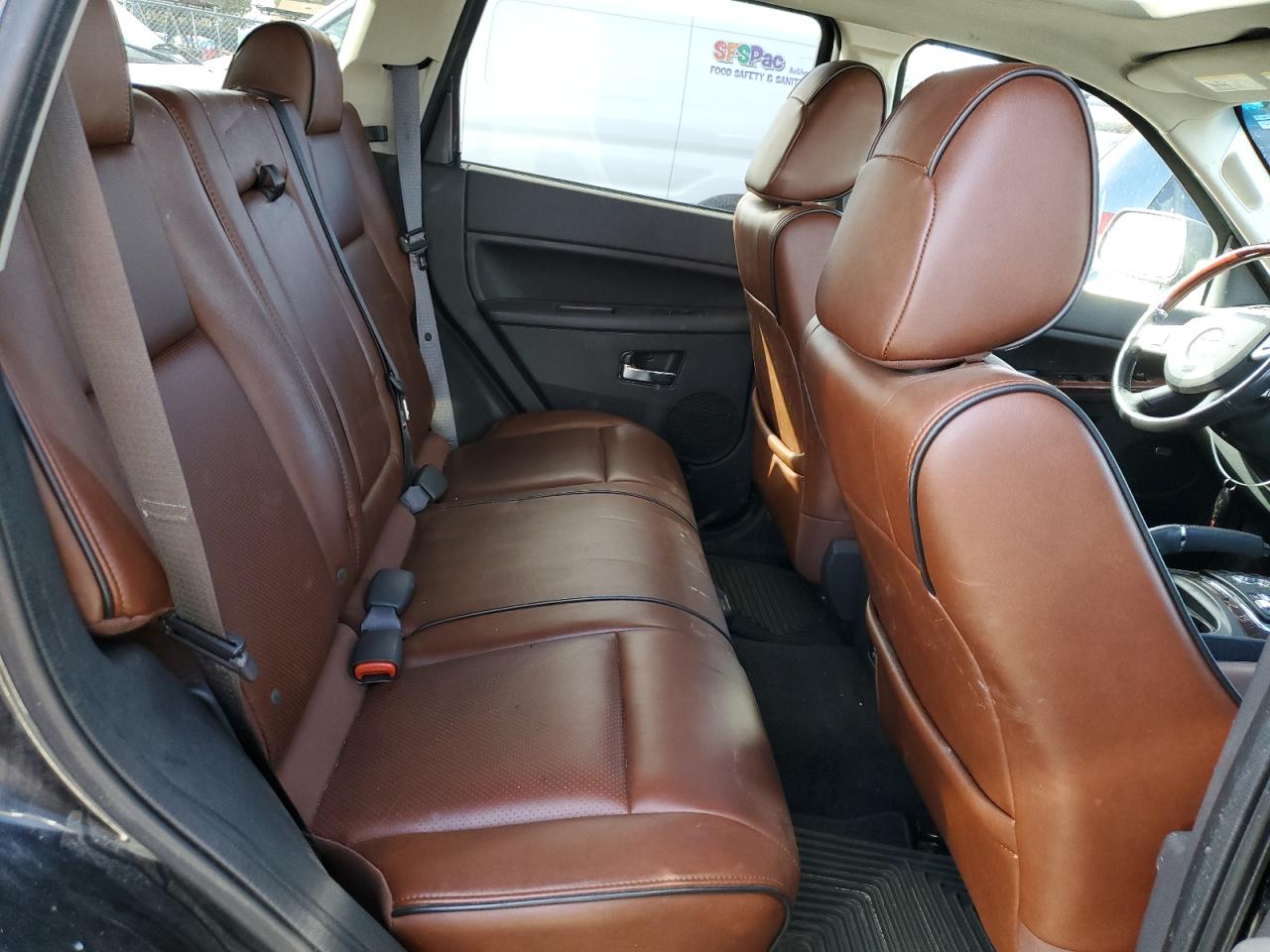 2009 Jeep Grand Cherokee - Image 11