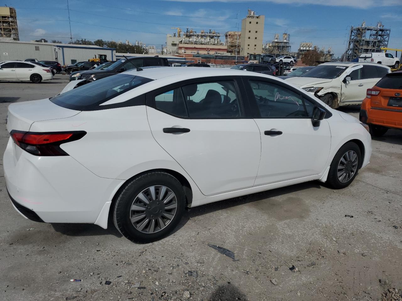 2020 Nissan Versa - Image 3