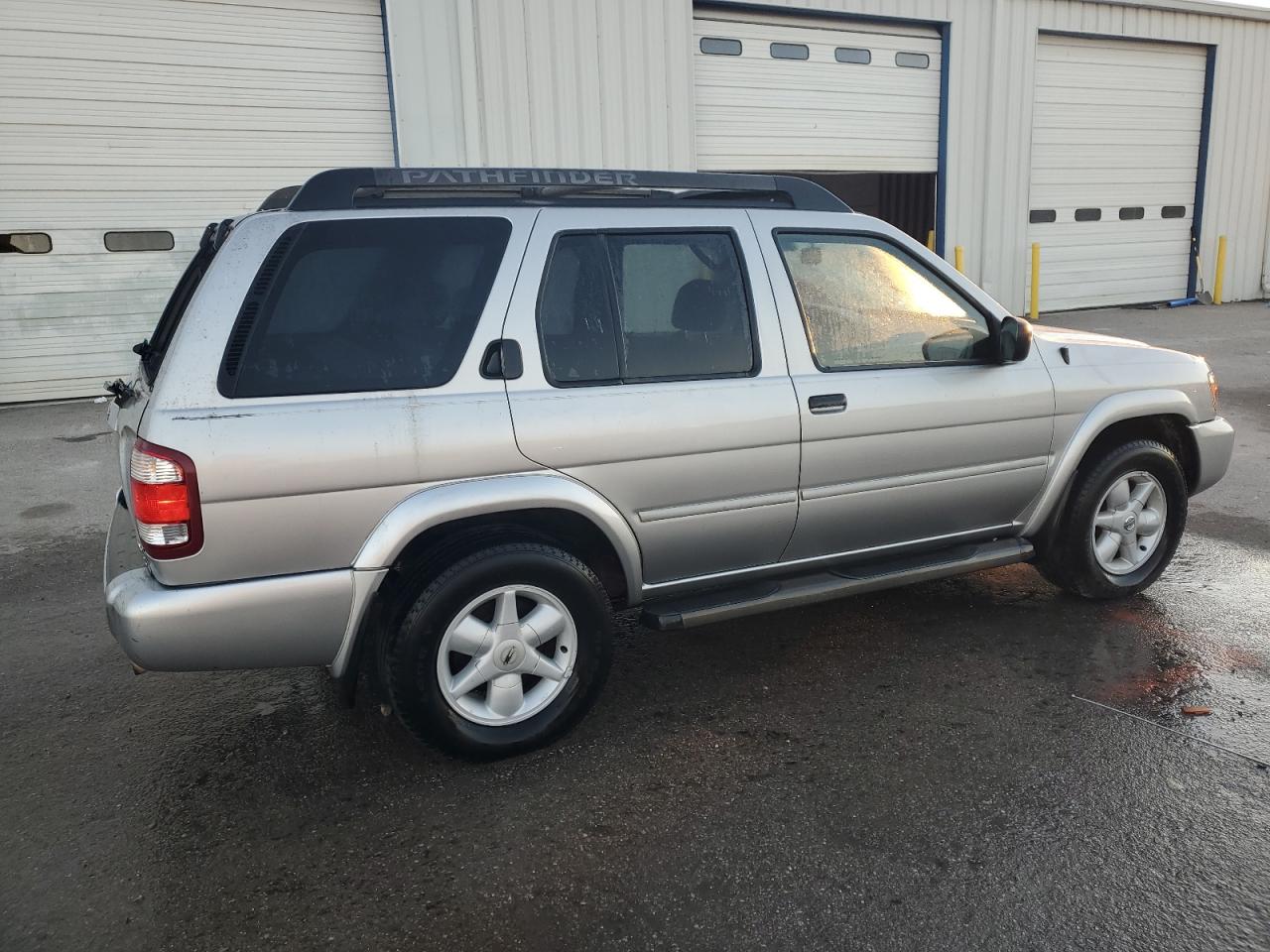 2002 Nissan Pathfinder - Image 3