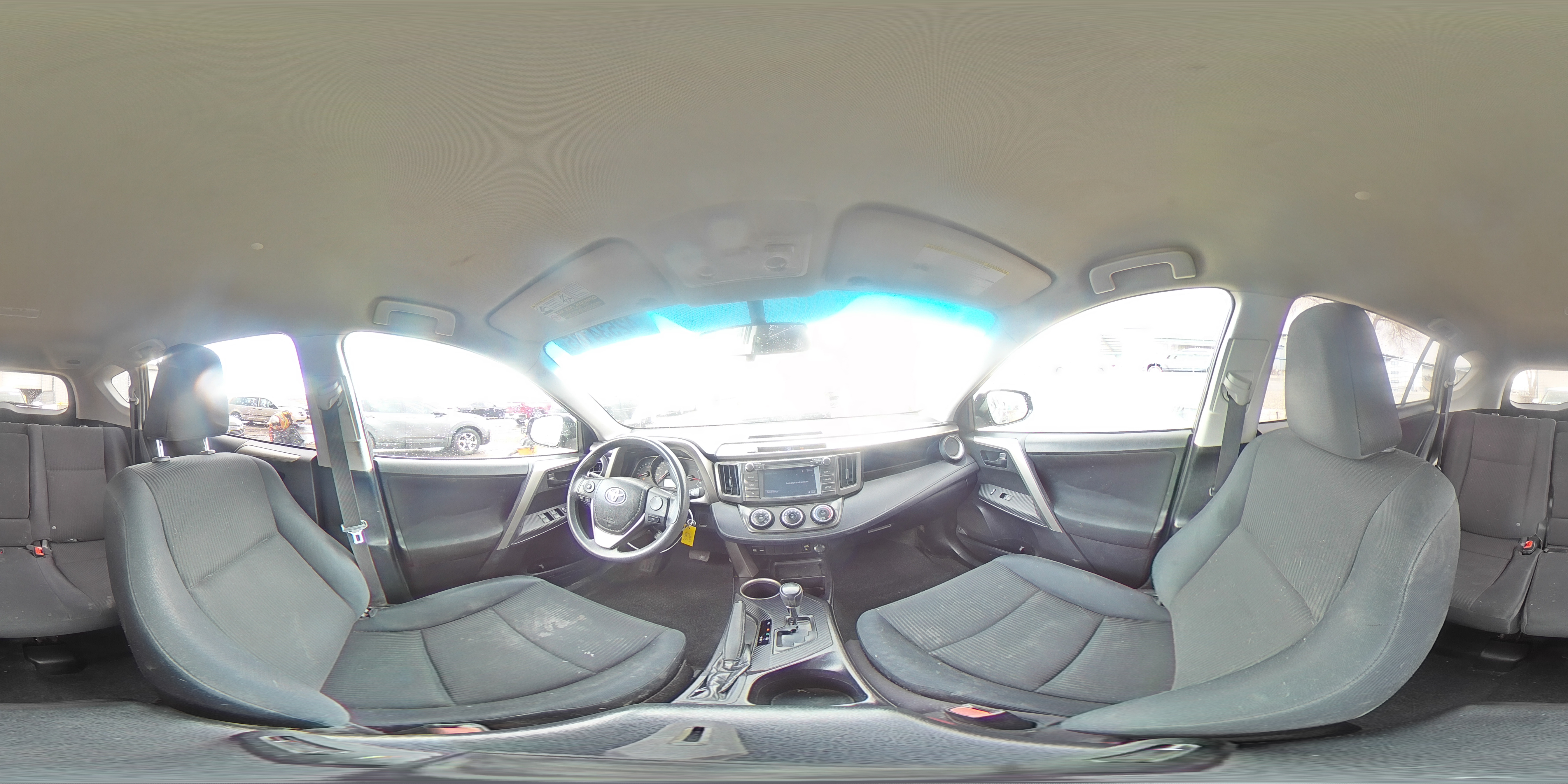 2015 Toyota RAV 4 - Image 16