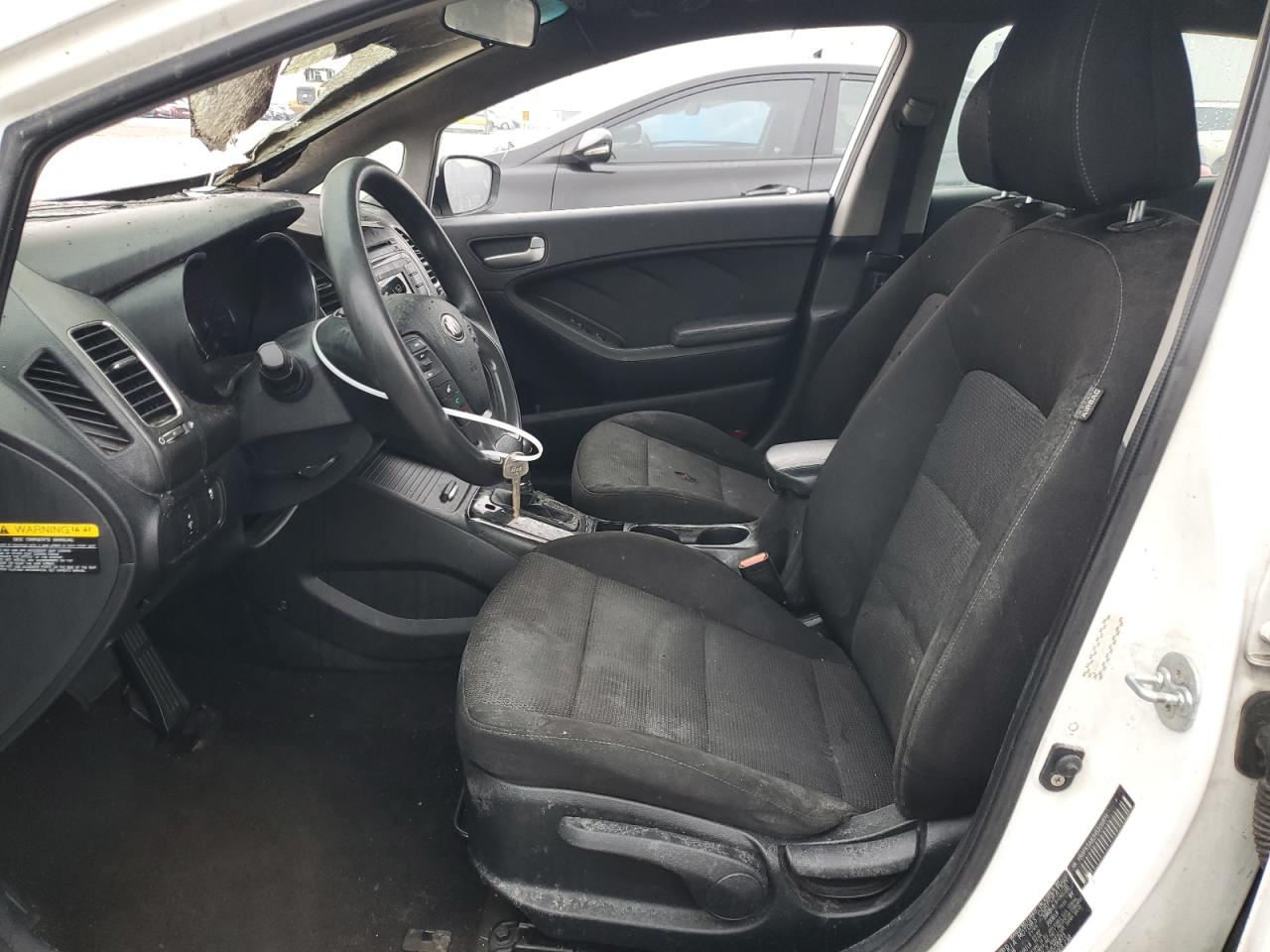 2017 Kia Forte - Image 7