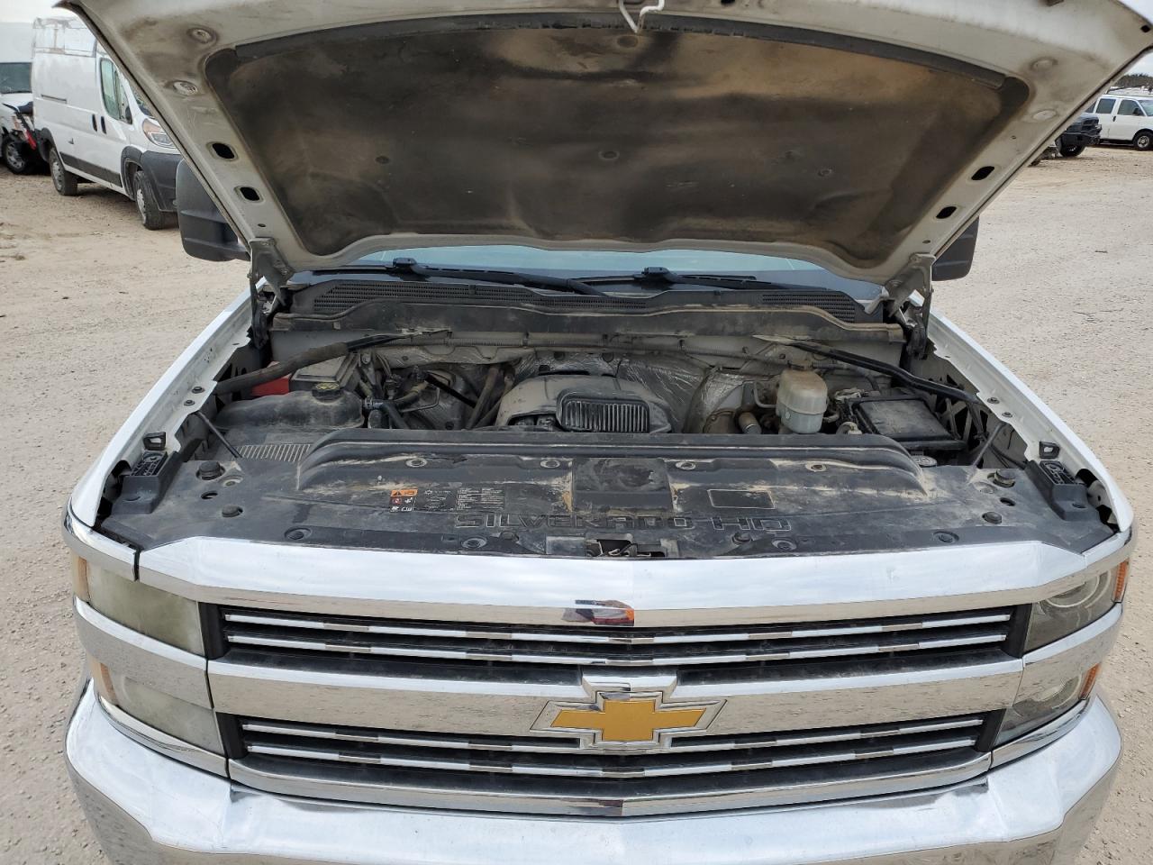 2015 Chevrolet Silverado - Image 12