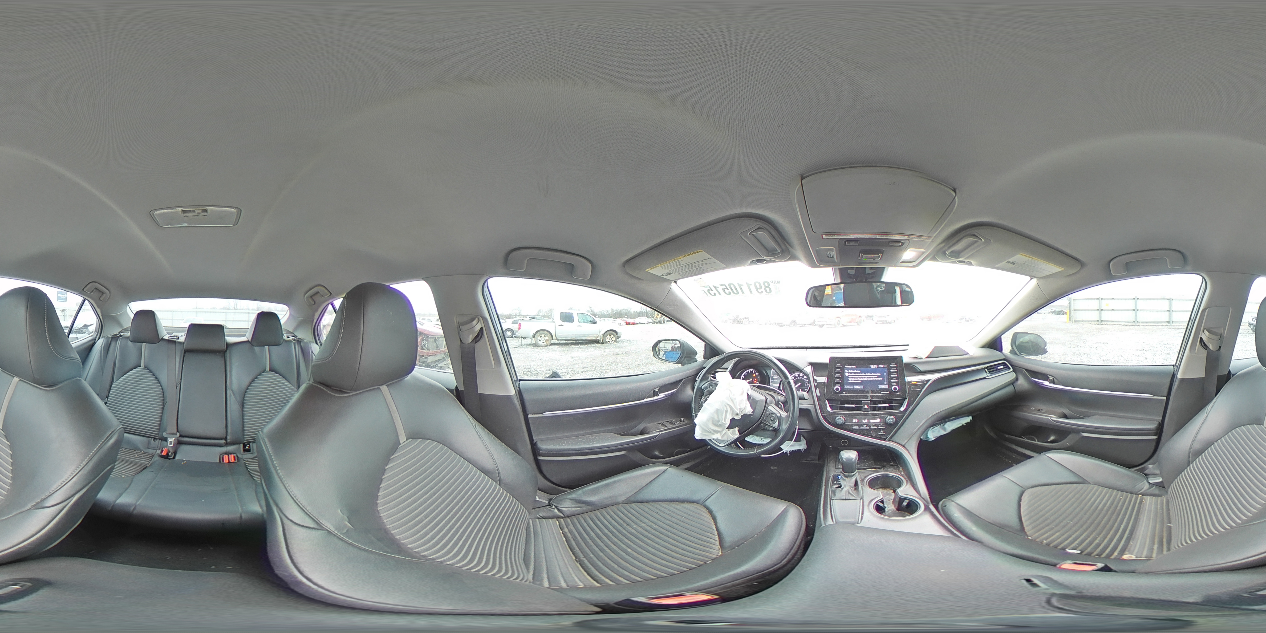 2021 Toyota Camry - Image 12