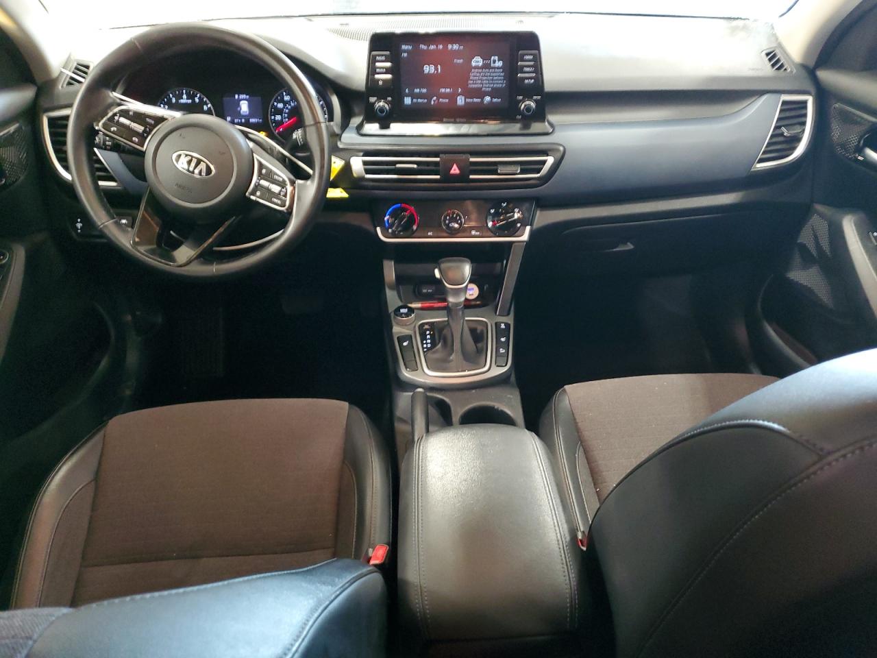 2021 Kia Seltos - Image 8
