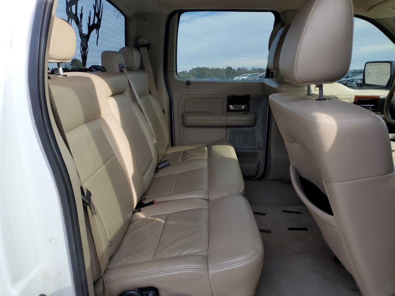 2005 Ford F-150 - Image 10