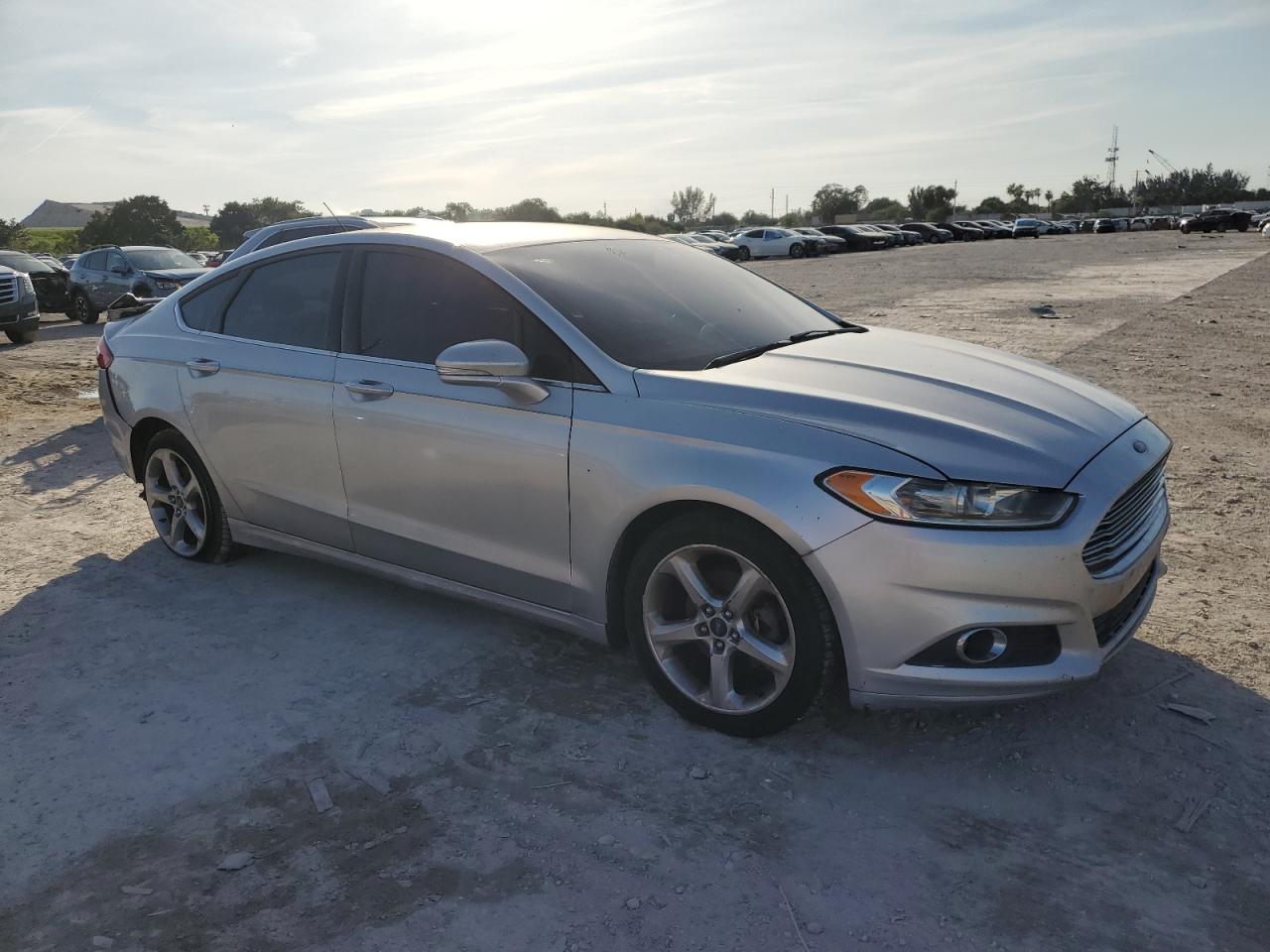 VIN 3FA6P0H74GR191039 2016 FORD FUSION no.4