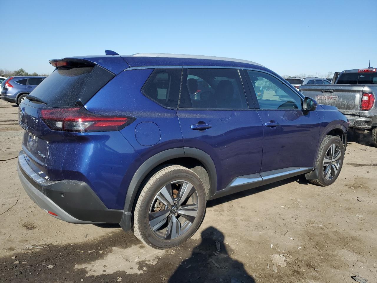 2021 Nissan Rogue - Image 3