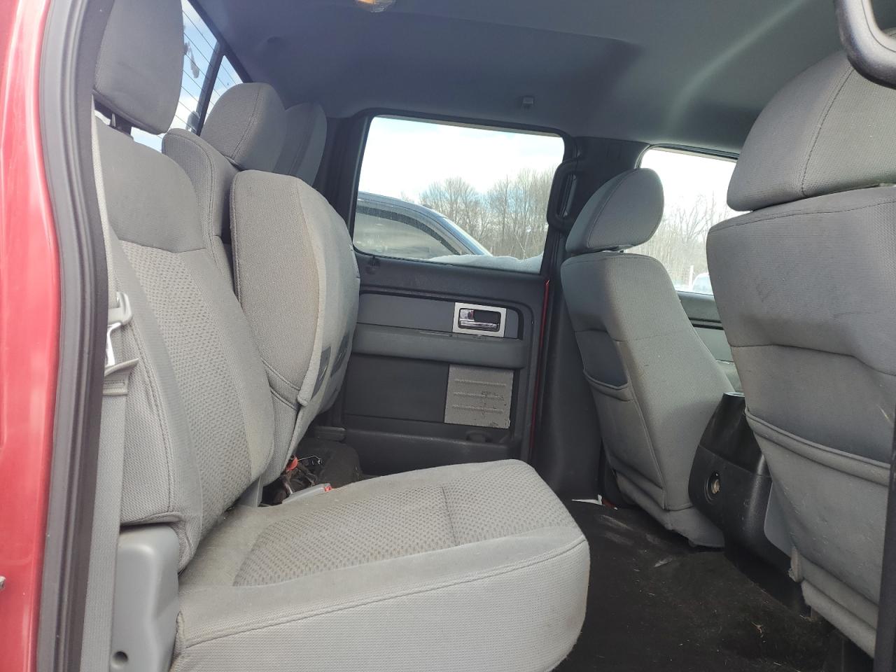 2011 Ford F-150 - Image 10