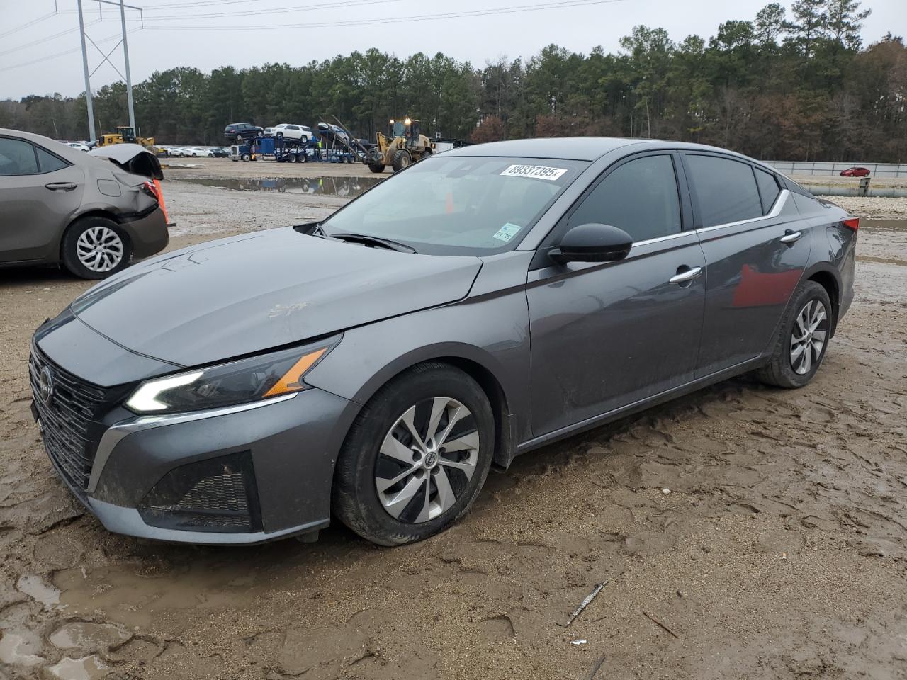 2024 Nissan Altima - Image 1
