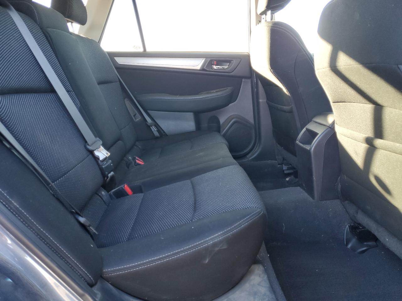 2016 Subaru Outback - Image 12