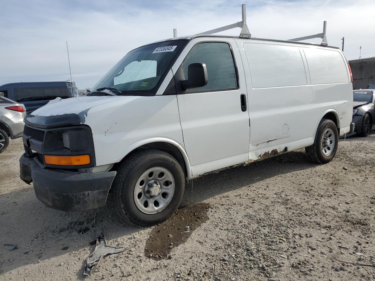 2004 Chevrolet Express - Image 1