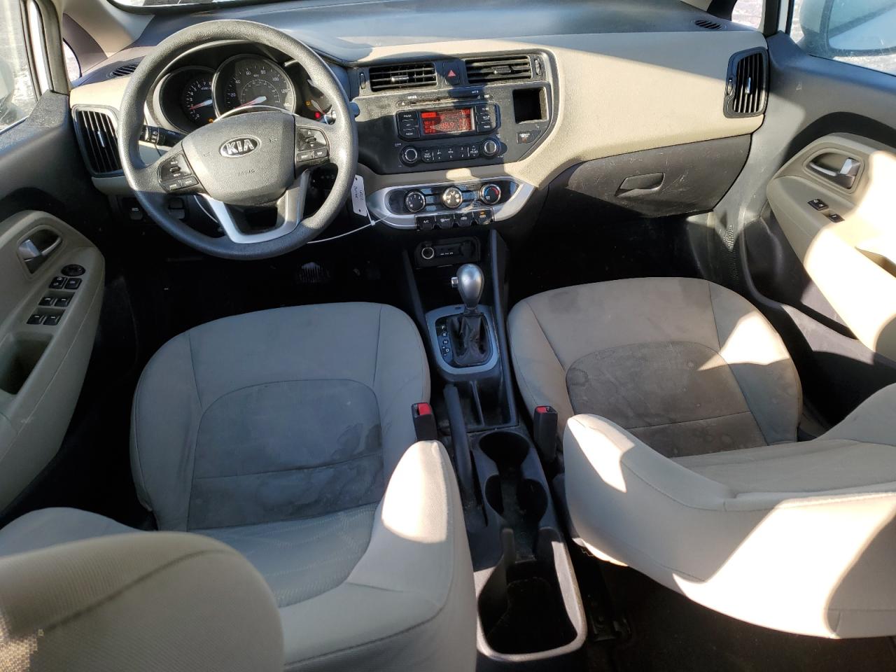 2014 Kia Rio - Image 8