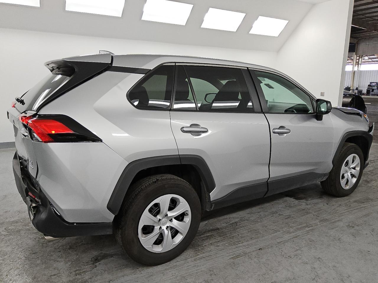 2024 Toyota RAV 4 - Image 3