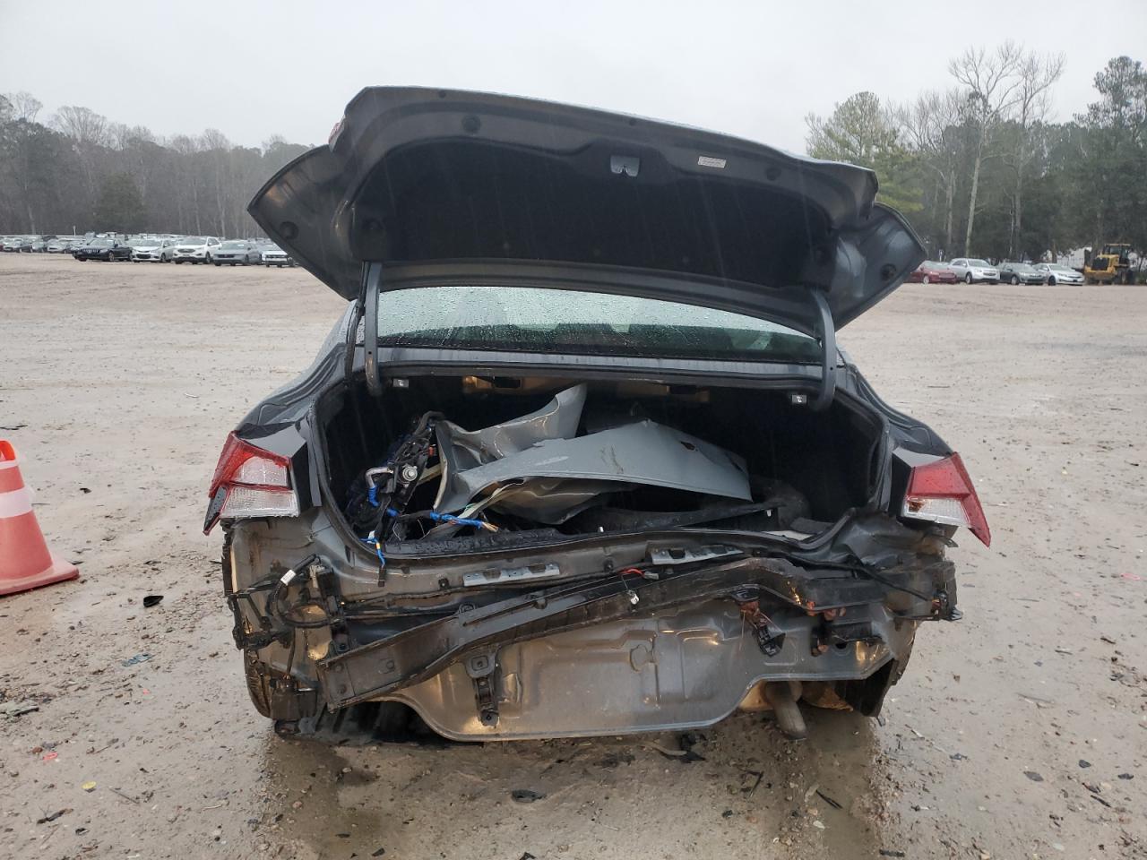 2021 Hyundai Elantra - Image 6