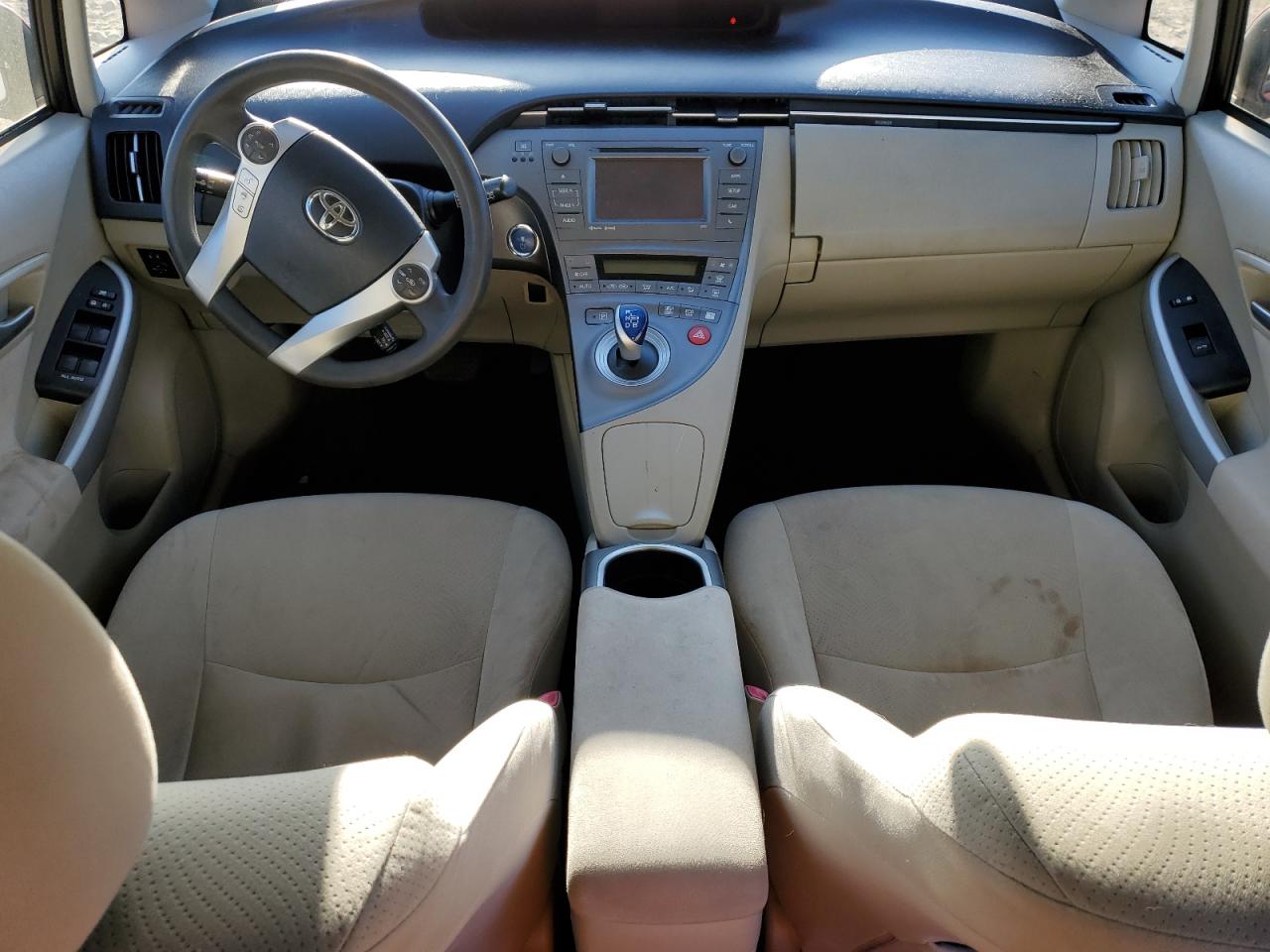 2013 Toyota Prius - Image 8