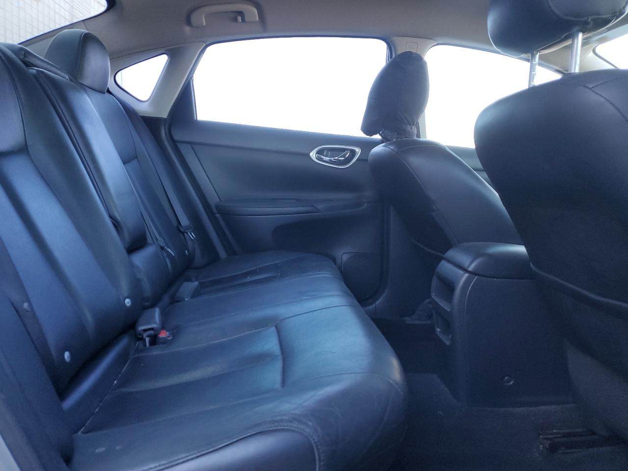 2013 Nissan Sentra - Image 10
