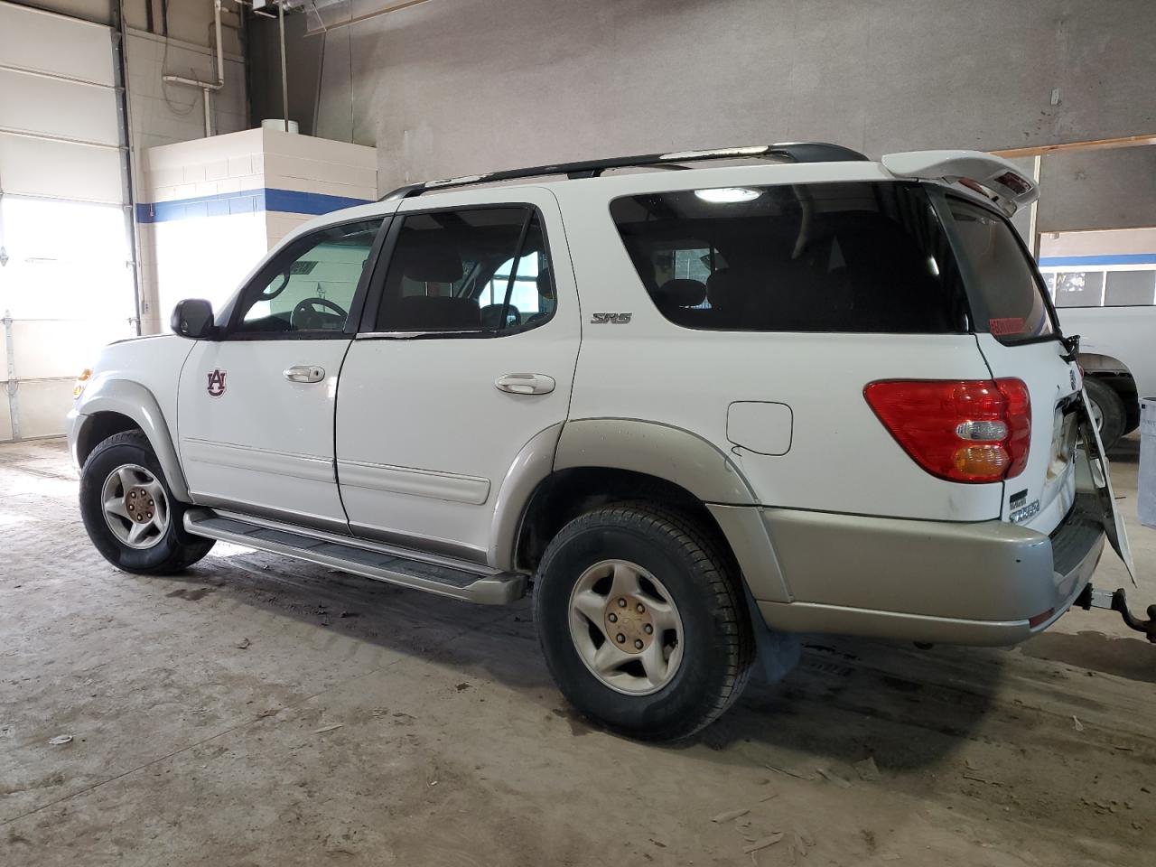2002 Toyota Sequoia - Image 2