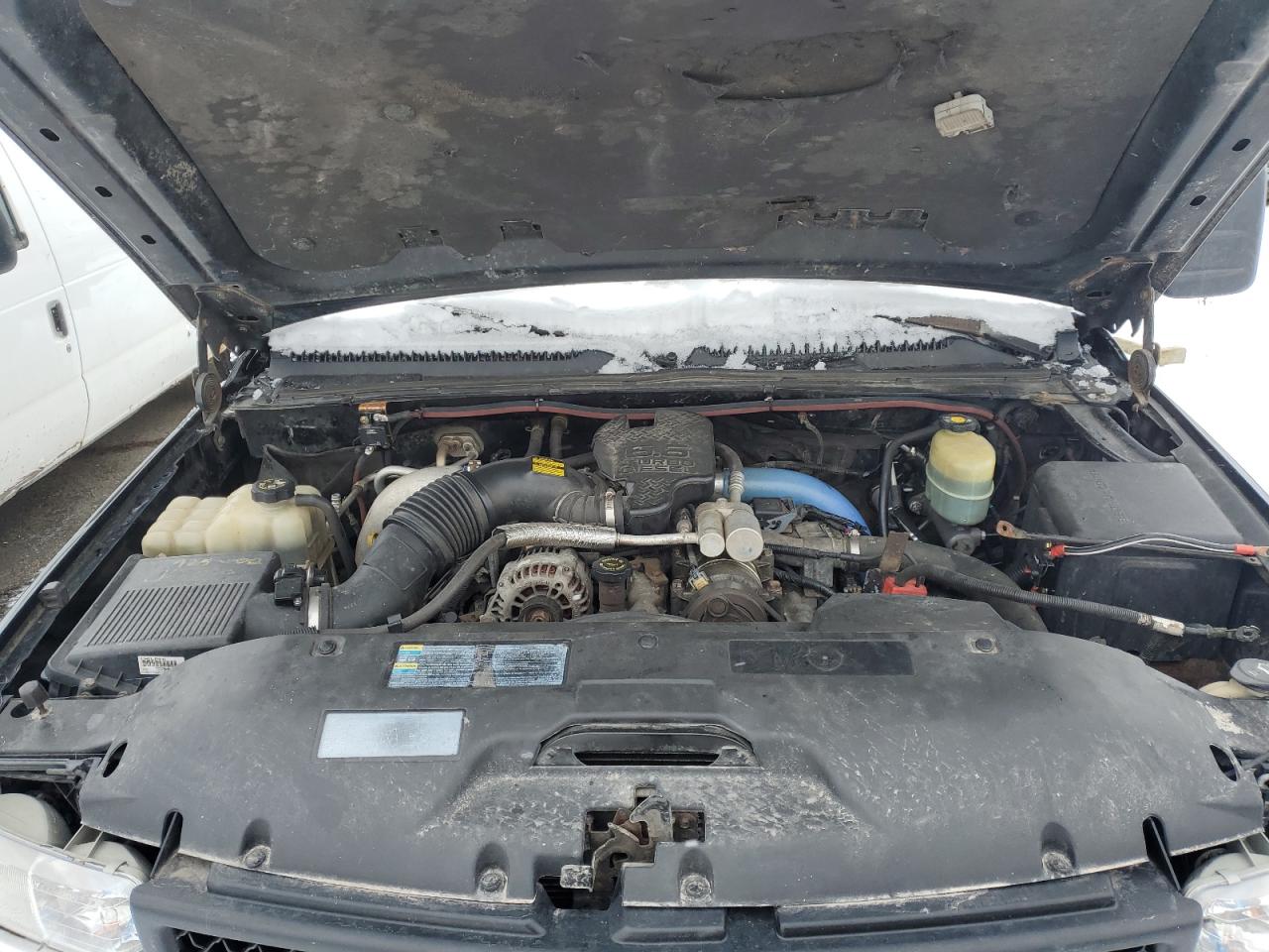 2002 Chevrolet Silverado - Image 12