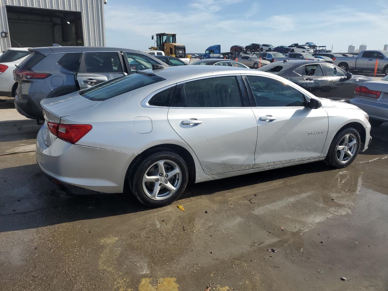 2017 Chevrolet Malibu - Image 3