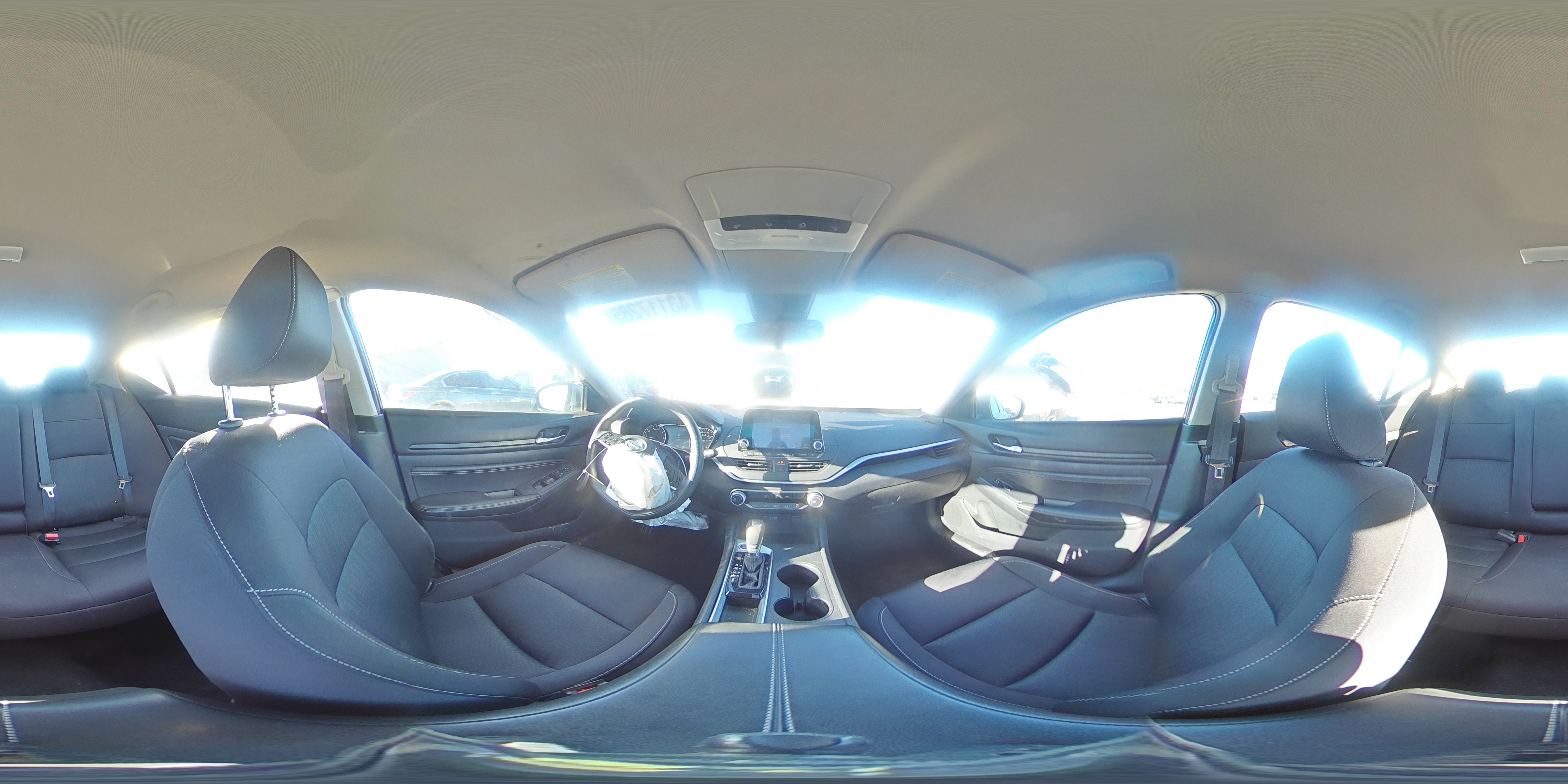 2020 Nissan Altima - Image 15