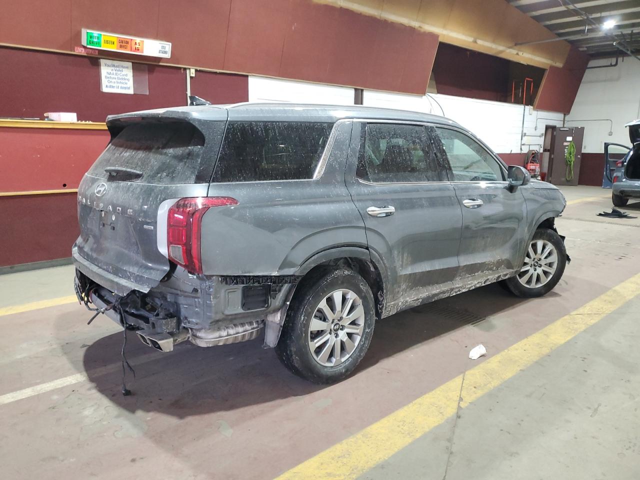 2024 Hyundai Palisade - Image 3
