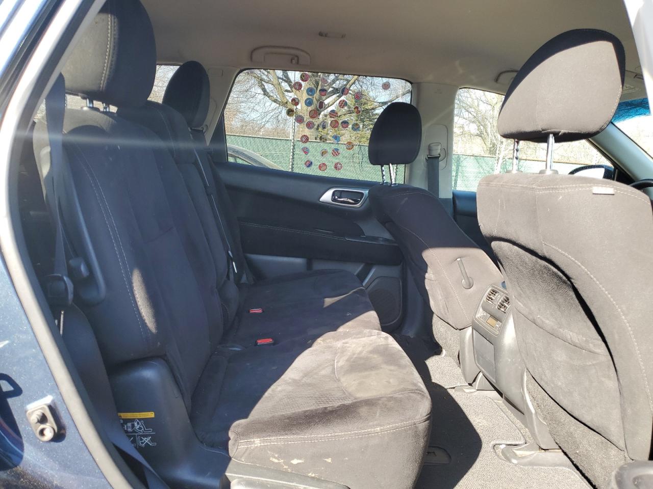 2014 Nissan Pathfinder - Image 11