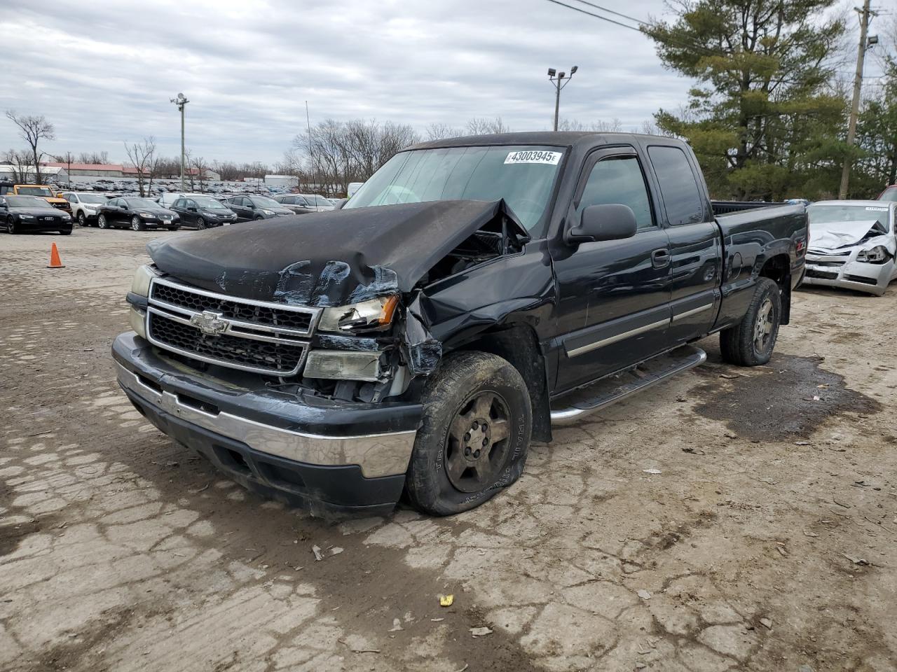 2007 Chevrolet Silverado - Image 1