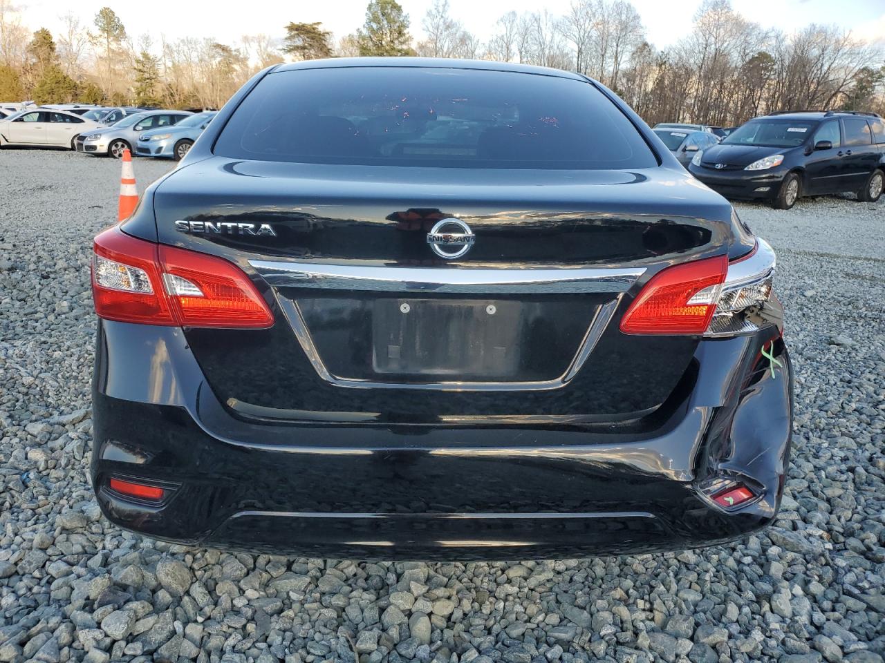 2019 Nissan Sentra - Image 6