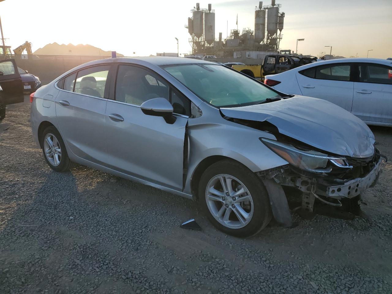 2017 Chevrolet Cruze - Image 4