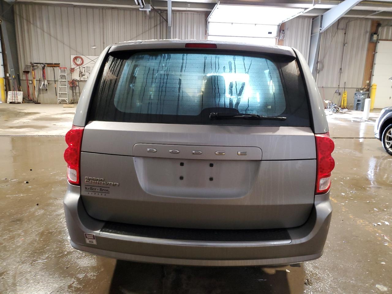 2014 Dodge Caravan - Image 6