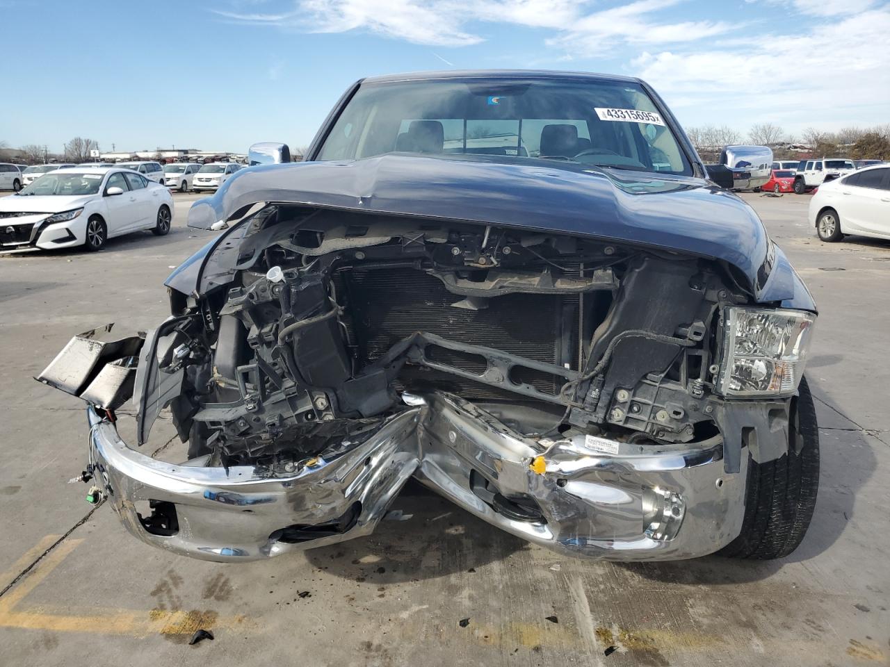 2017 RAM 1500 - Image 5