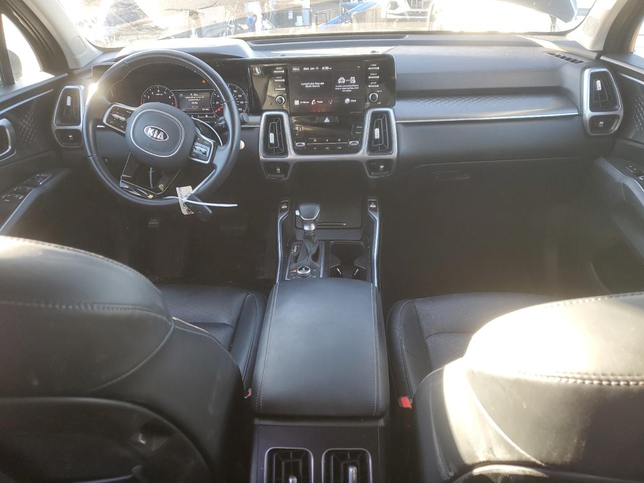 2021 Kia Sorento - Image 8