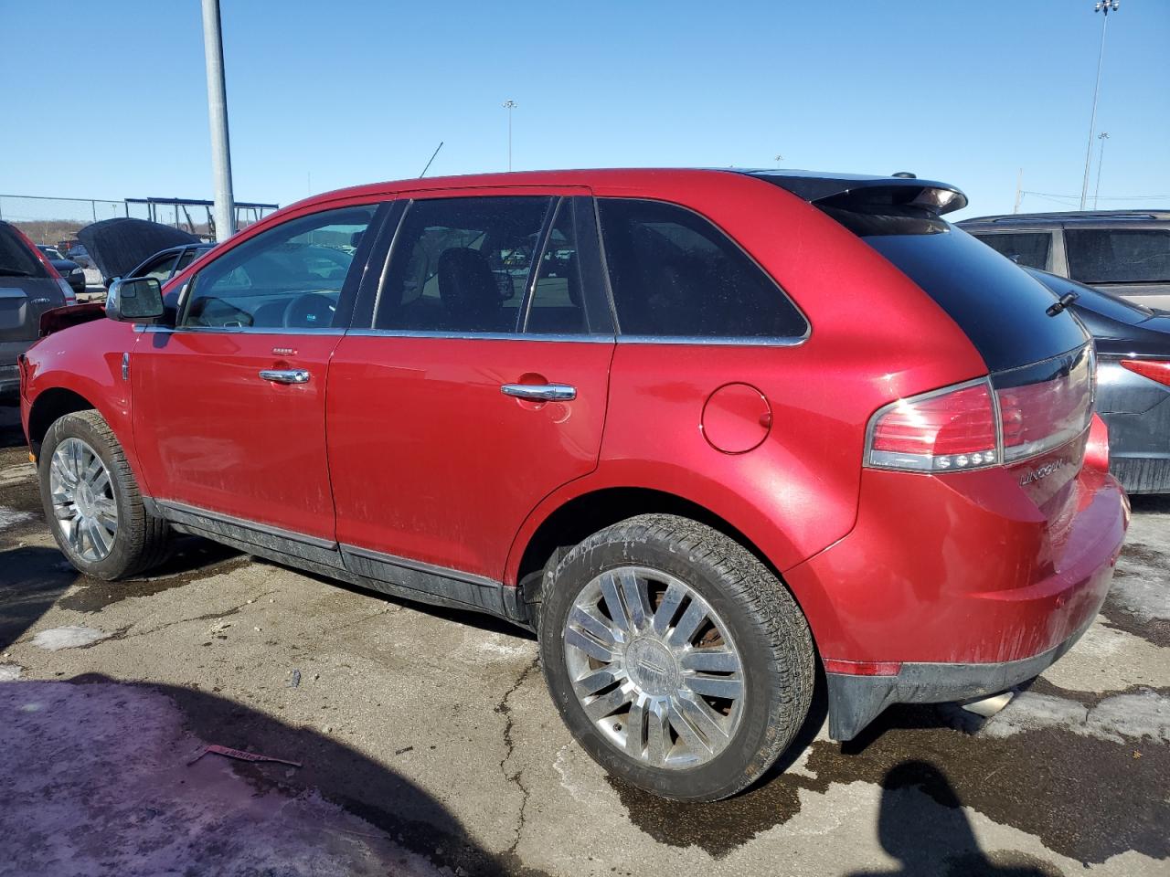 2010 Lincoln MKX - Image 2
